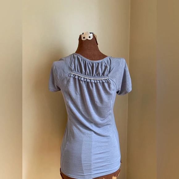 Lululemon top - Picture 5 of 8